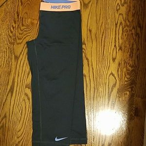 Nike Pro Dry Fit Crop Leggings